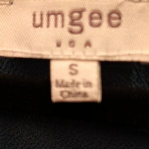 Umgee Stylish Teal V-neckline Ruched Front Blouse Size Small